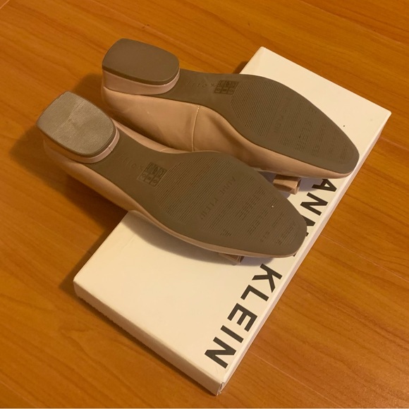 Anne Klein - Colette Flat - Picture 3 of 3